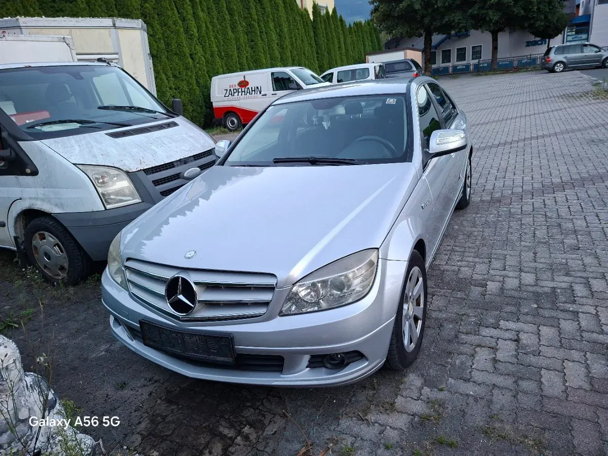 Mercedes-Benz C-Class 2007 photo 2