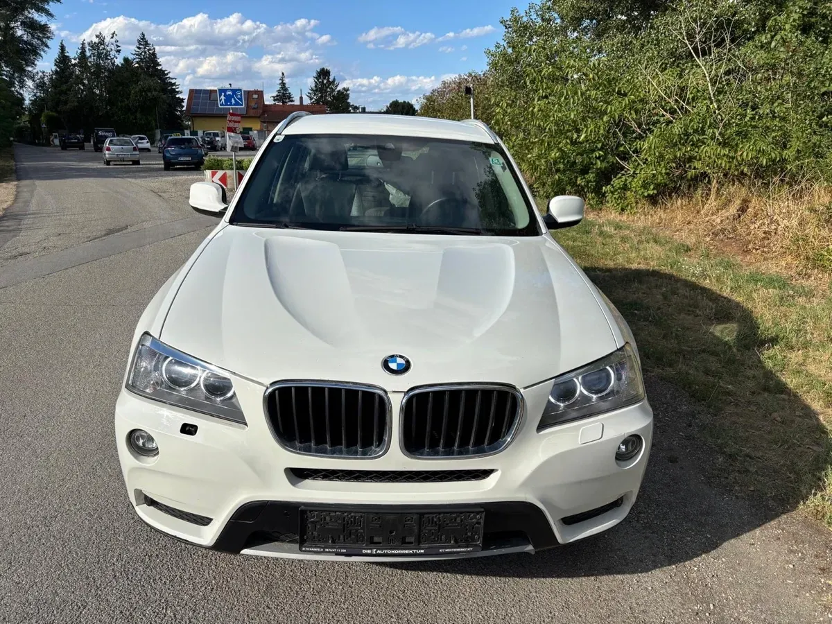 BMW X3 2013 photo 2