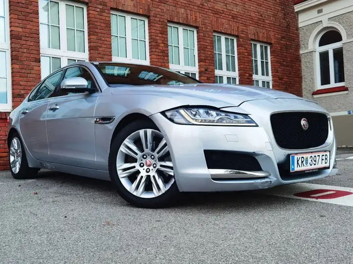 Jaguar Xf