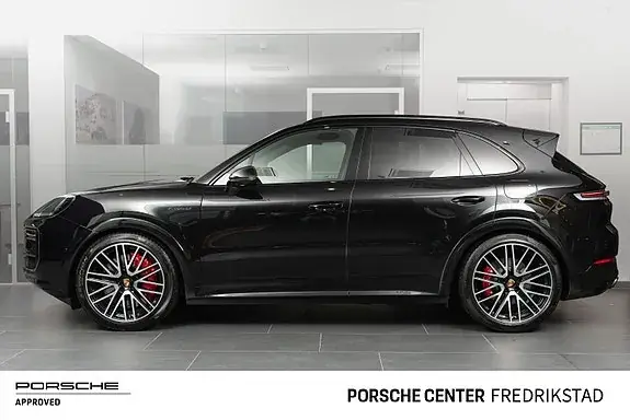 Porsche Cayenne 2024 photo 2