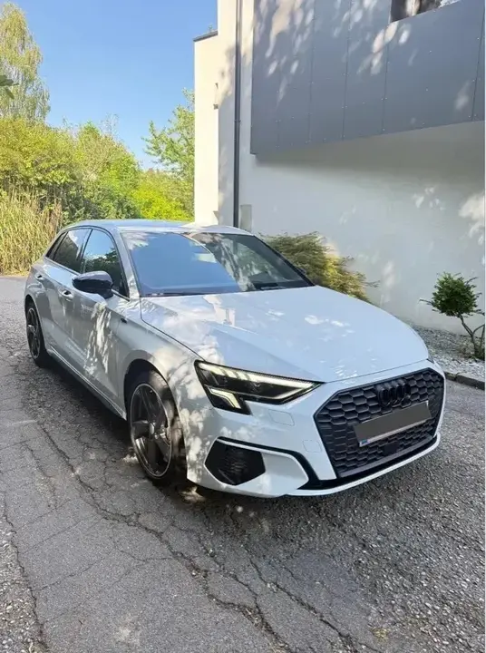 Audi A3 2020 photo 2