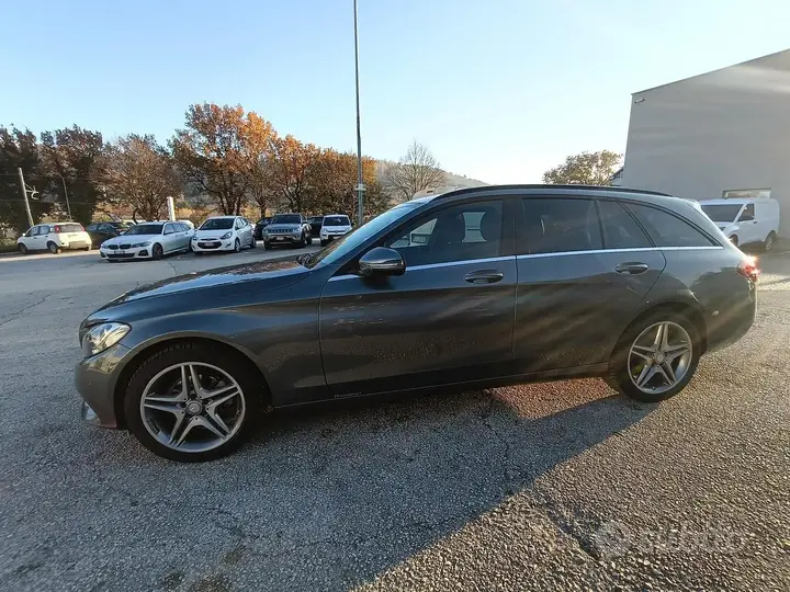Mercedes-Benz C 2017 photo 2