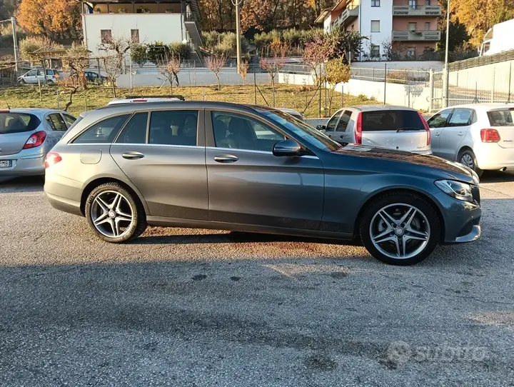 Mercedes-Benz C 2017 photo 4