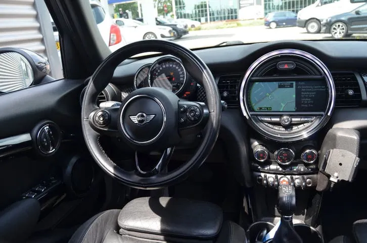 Mini Cooper S 2017 photo 2