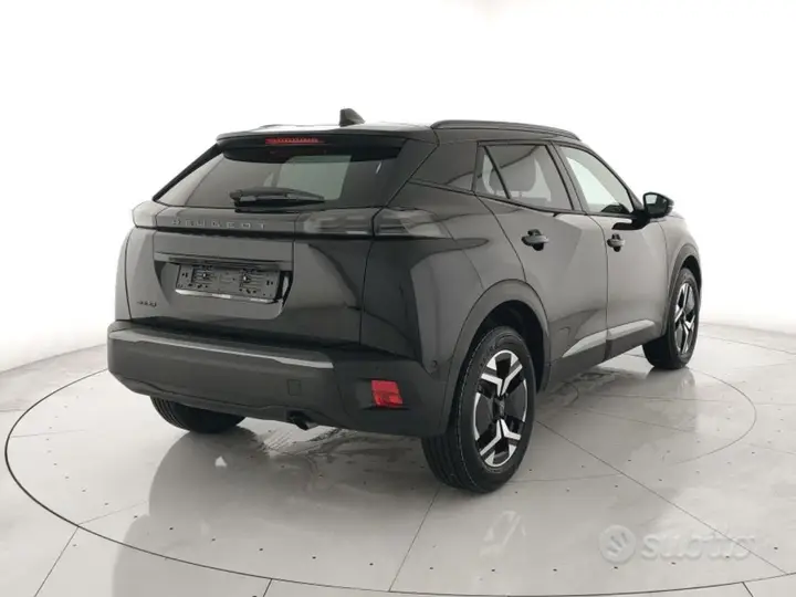 Peugeot 2008 2025 photo 3