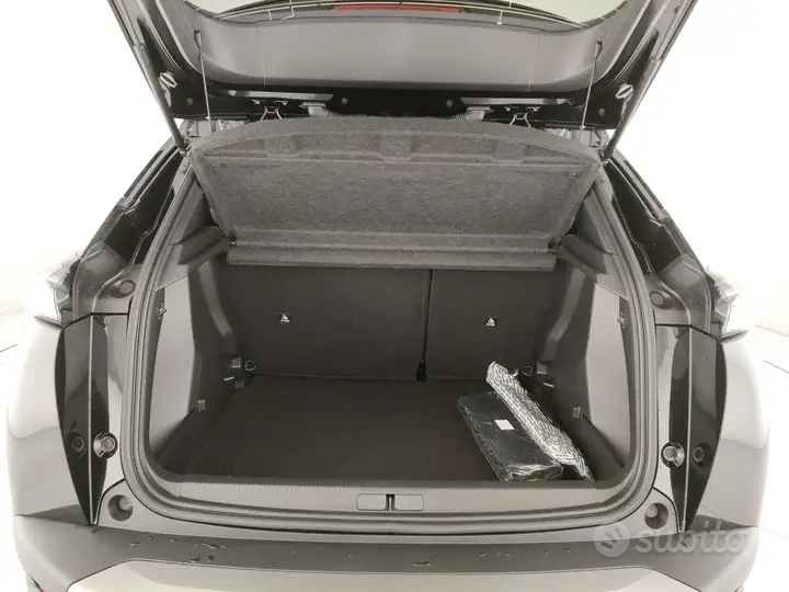 Peugeot 2008 2025 photo 4