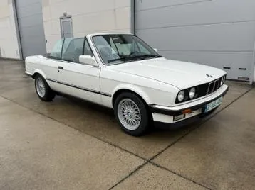 BMW E30