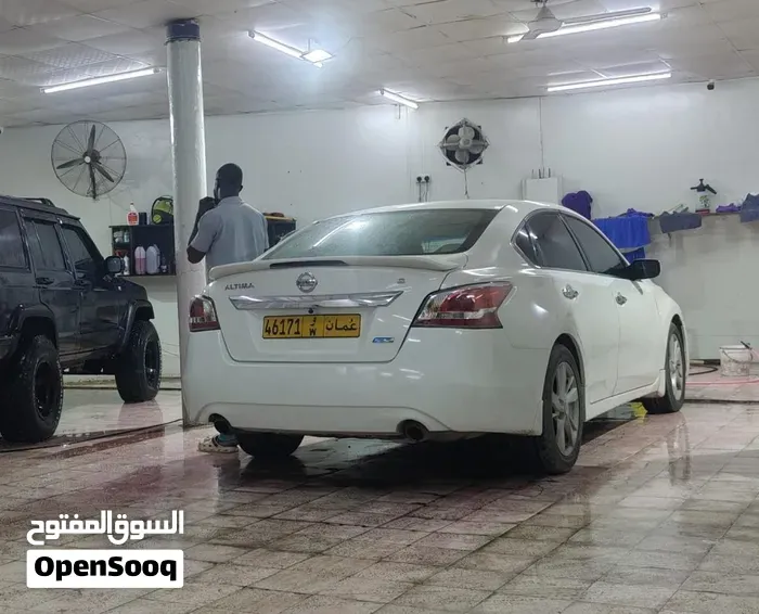 Nissan Altima 2014 photo 2