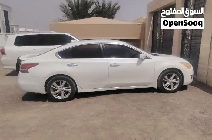Nissan Altima 2014 photo 4