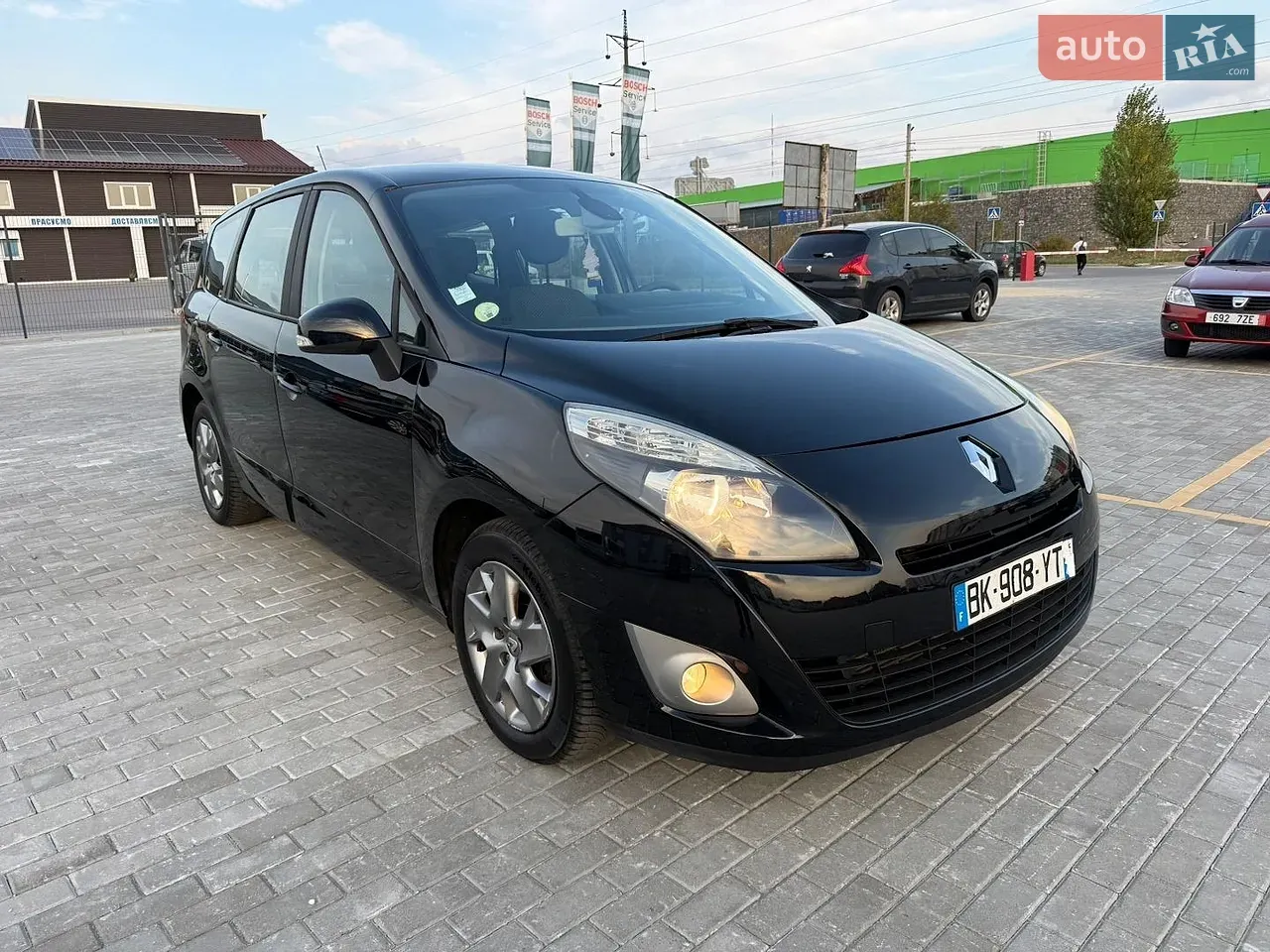Renault Grand Scenic 2011 photo 2