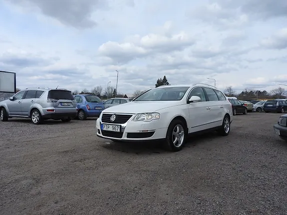 Volkswagen Passat 2010 photo 2