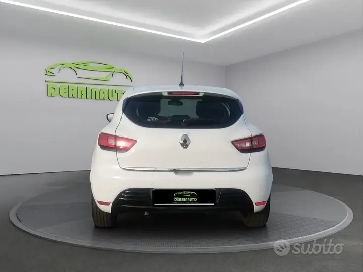 Renault Clio 2018 photo 2