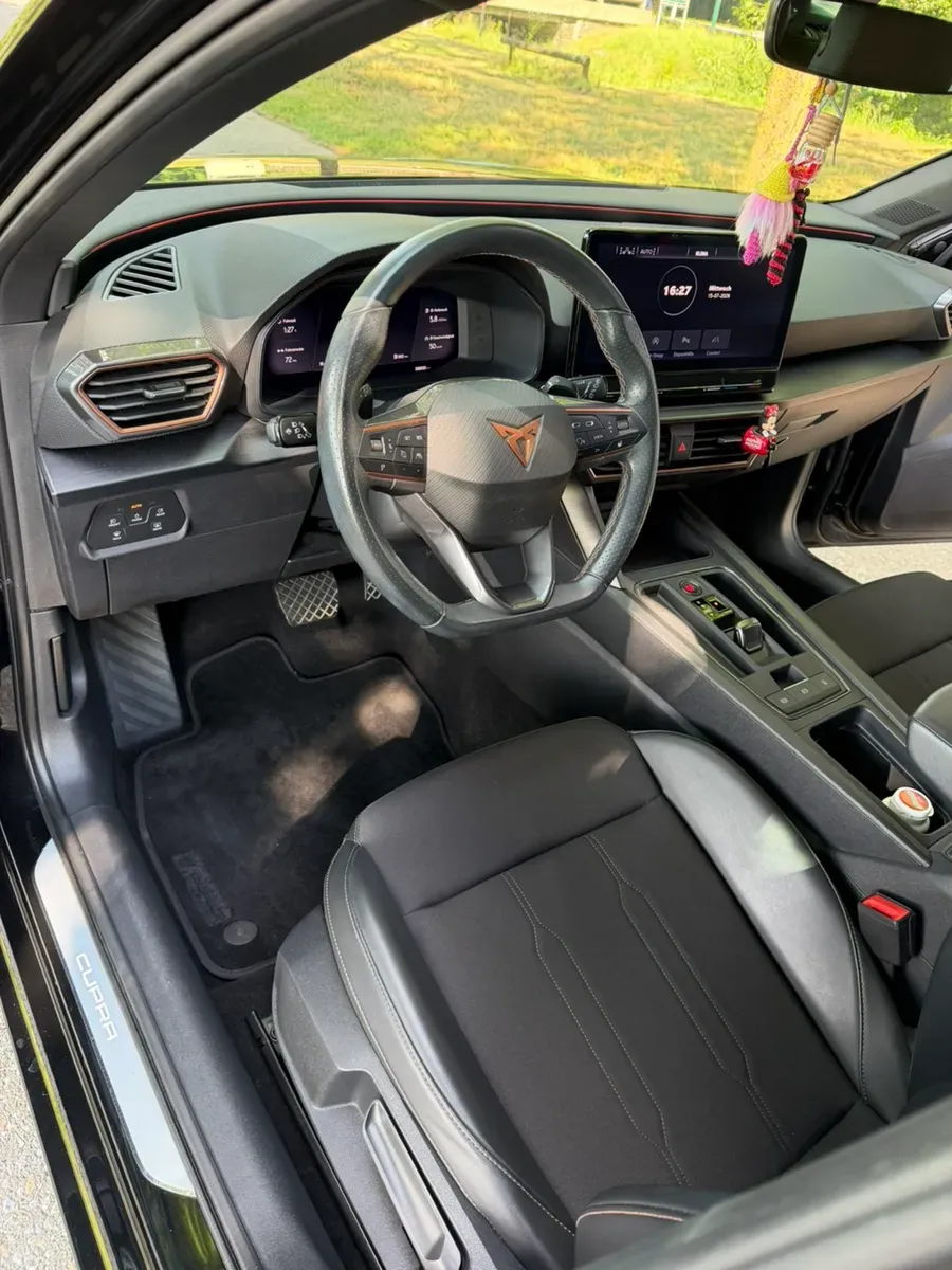Cupra Leon 2024 photo 3