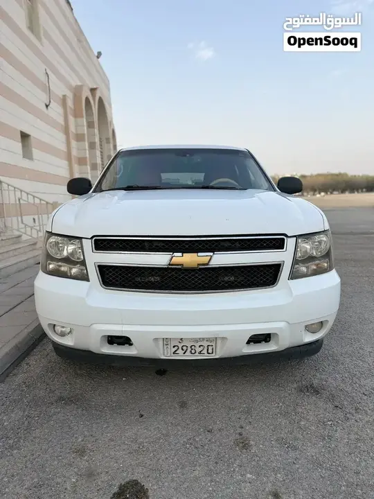 Chevrolet Tahoe 2012 photo 2