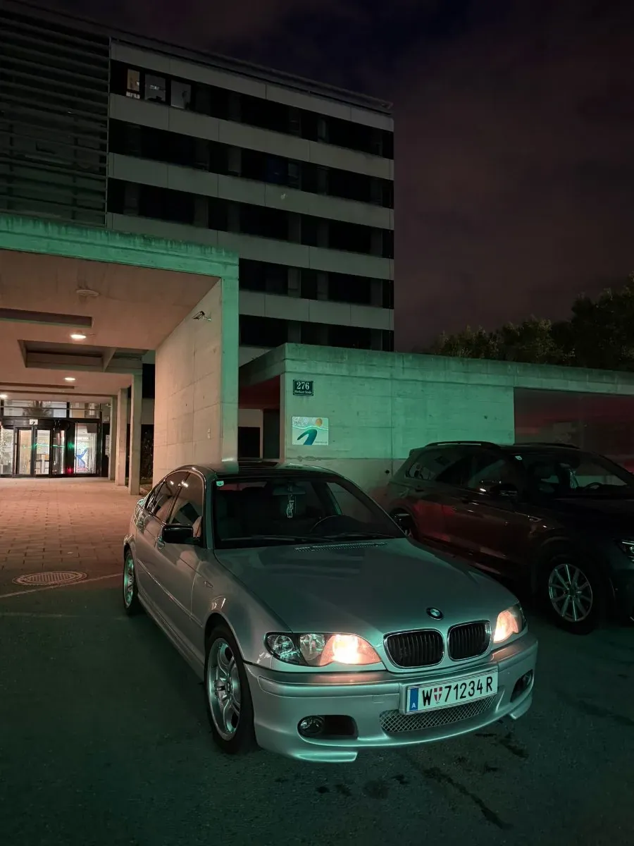 BMW 3 Series 2004 photo 3