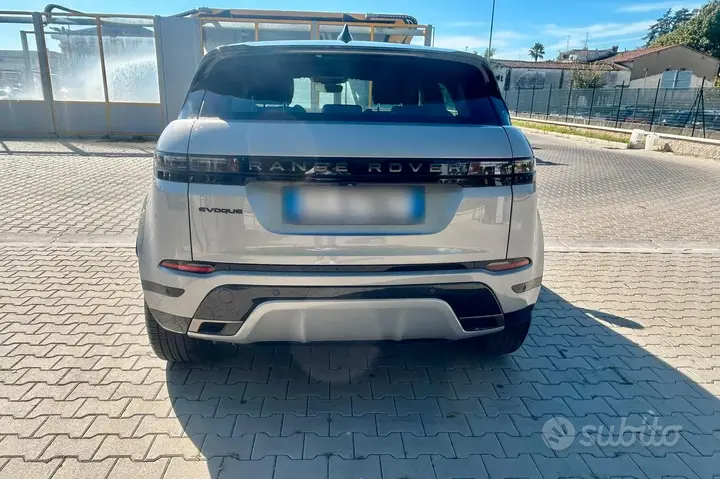 Land Rover Range Rover Evoque 2024 photo 2