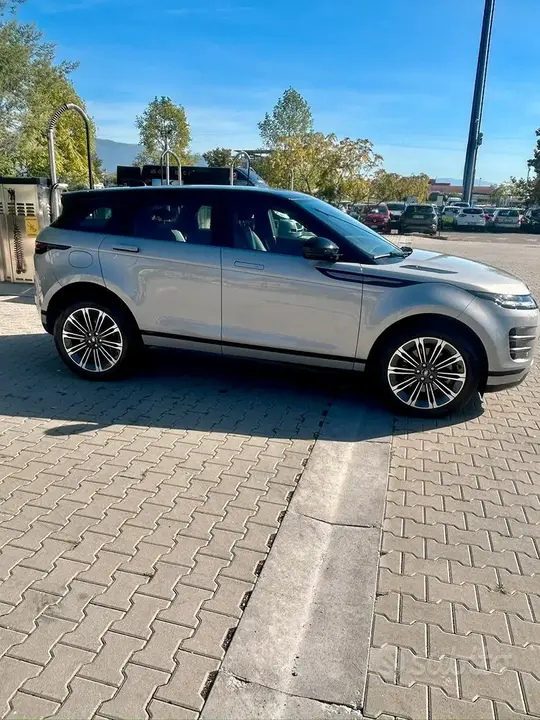 Land Rover Range Rover Evoque 2024 photo 5