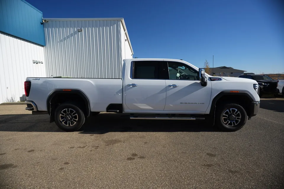 GMC Sierra 3500Hd 2024 photo 4