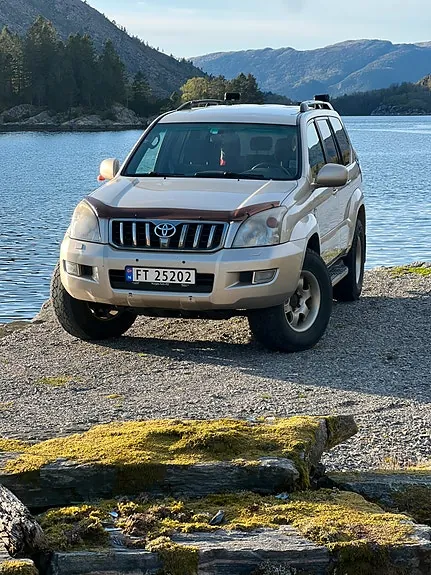 Toyota Land Cruiser 2008 photo 2