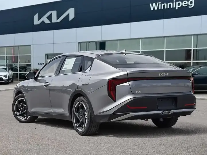 Kia K4 2026 photo 4