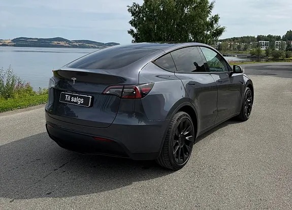 Tesla Model Y 2021 photo 4