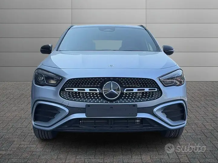 Mercedes-Benz Gla photo 3