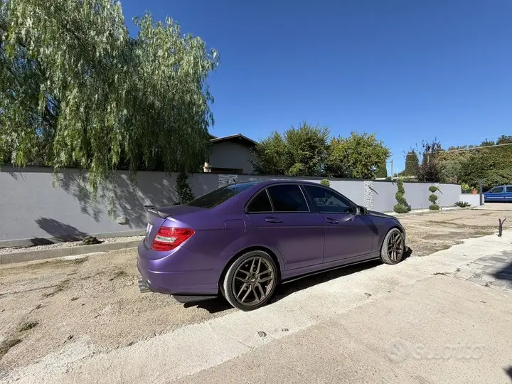Mercedes-Benz C220 2011 photo 5