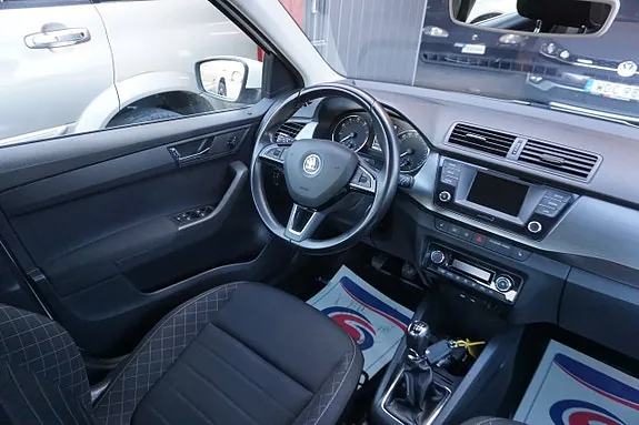 Skoda Fabia 2015 photo 5