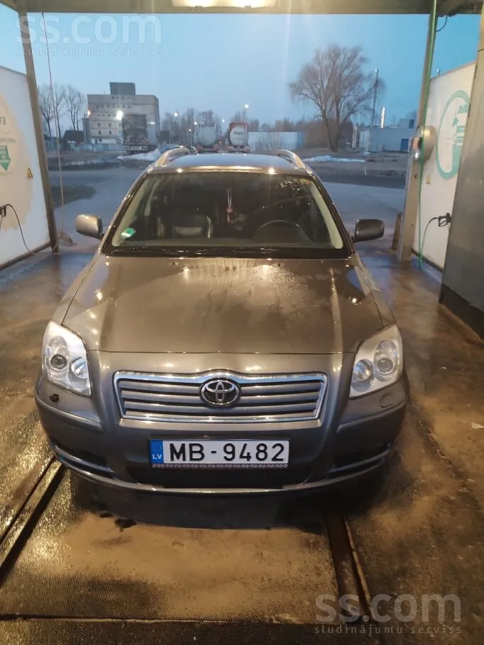 Toyota Avensis 2006 photo 5