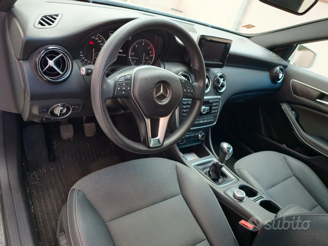 Mercedes-Benz A-Class 2013 photo 5