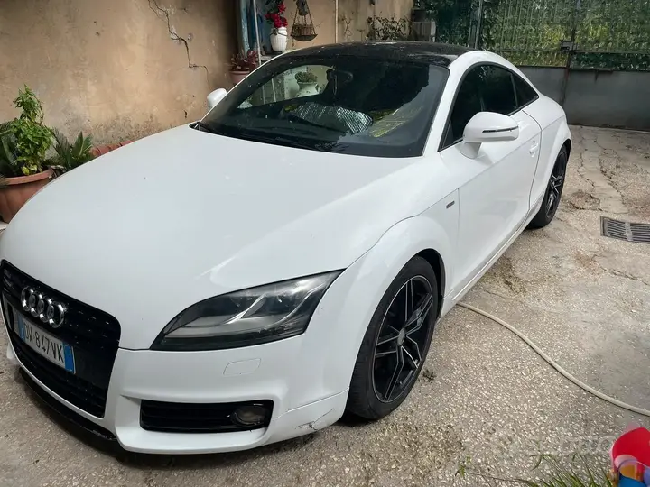 Audi Tt 2010 photo 5