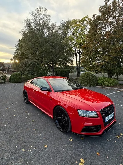 Audi Rs5 2011 photo 2