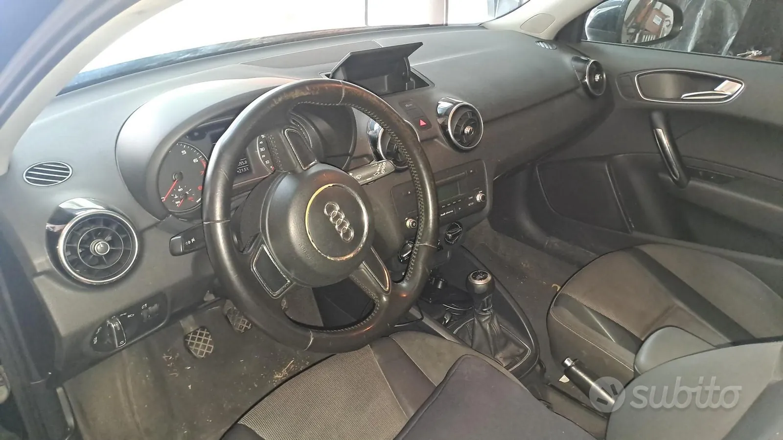 Audi A1 2010 photo 4