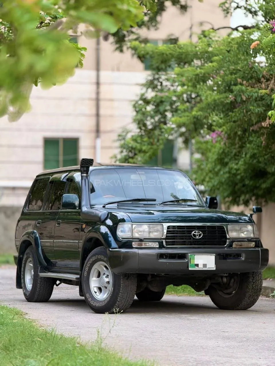 Toyota Land Cruiser