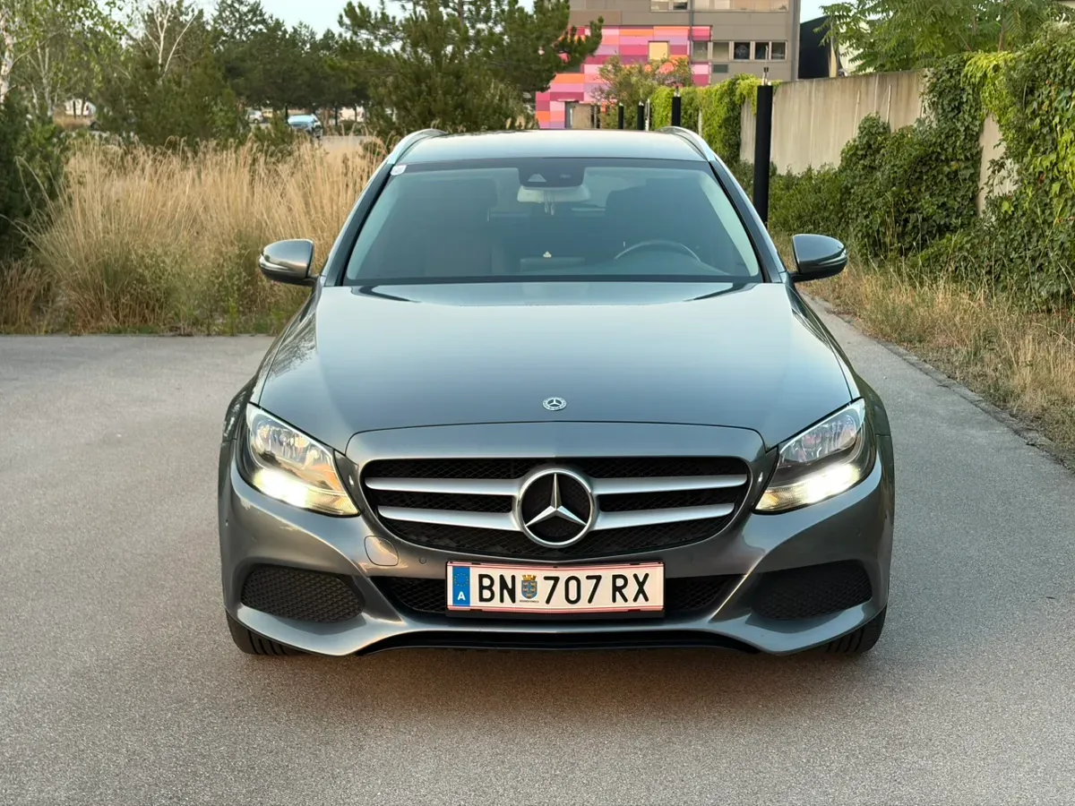 Mercedes-Benz C-Class 2017 photo 3