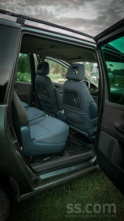 Seat Alhambra 2008 photo 4