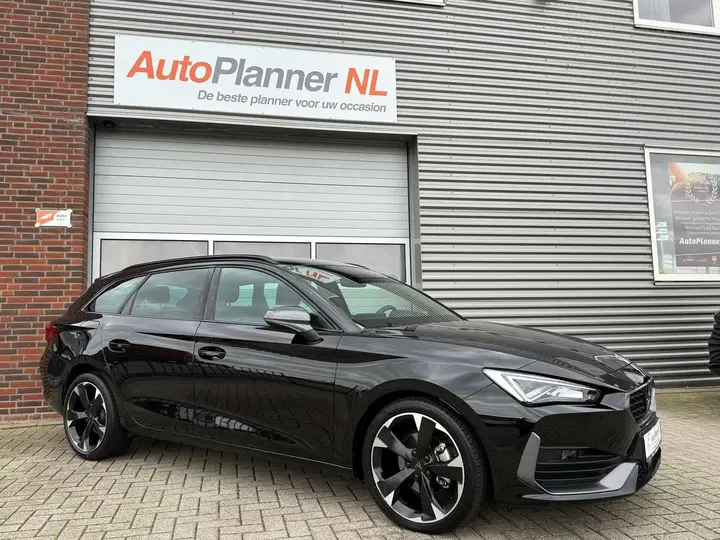 Cupra Leon 2024 photo 2