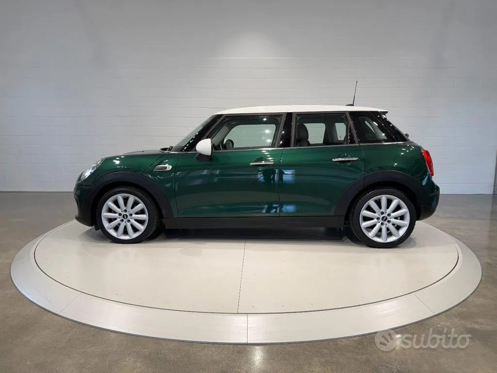 Mini Cooper D 2018 photo 2