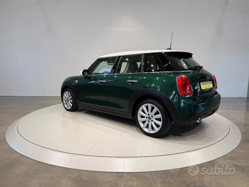 Mini Cooper D 2018 photo 3
