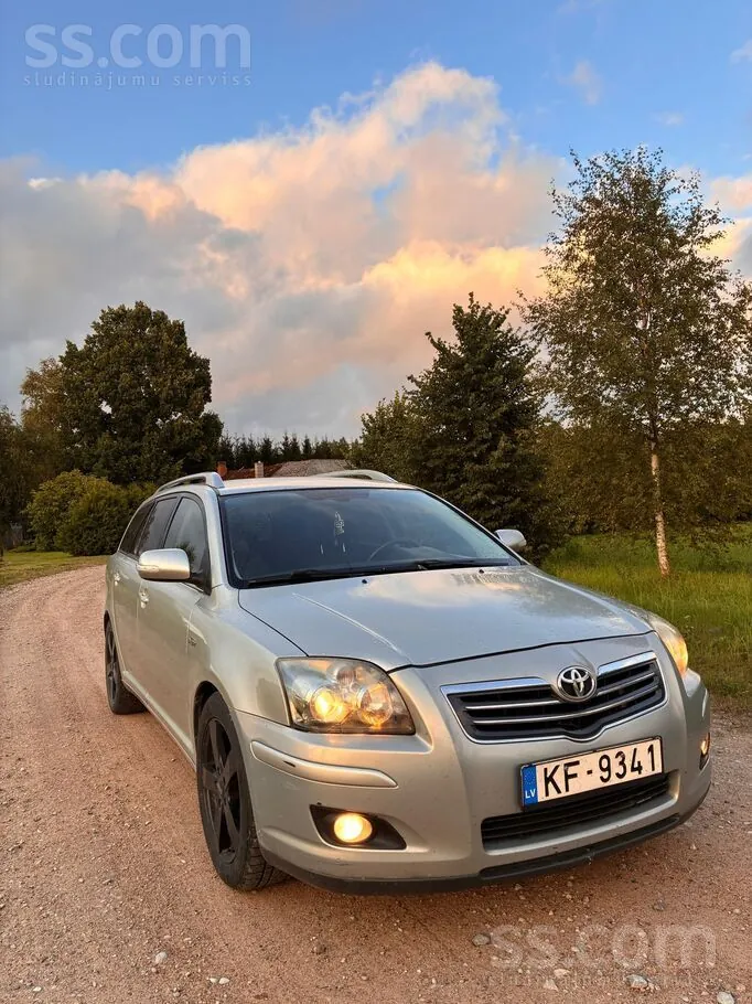 Toyota Avensis 2006 photo 2