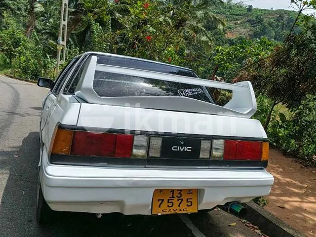 Honda Civic 1985 photo 2
