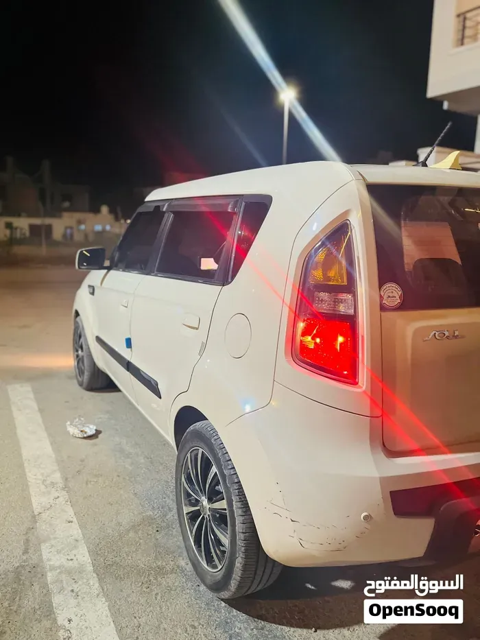 Kia Soul 2008 photo 4