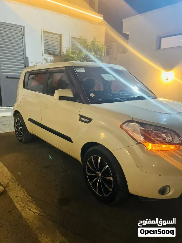 Kia Soul 2008 photo 2