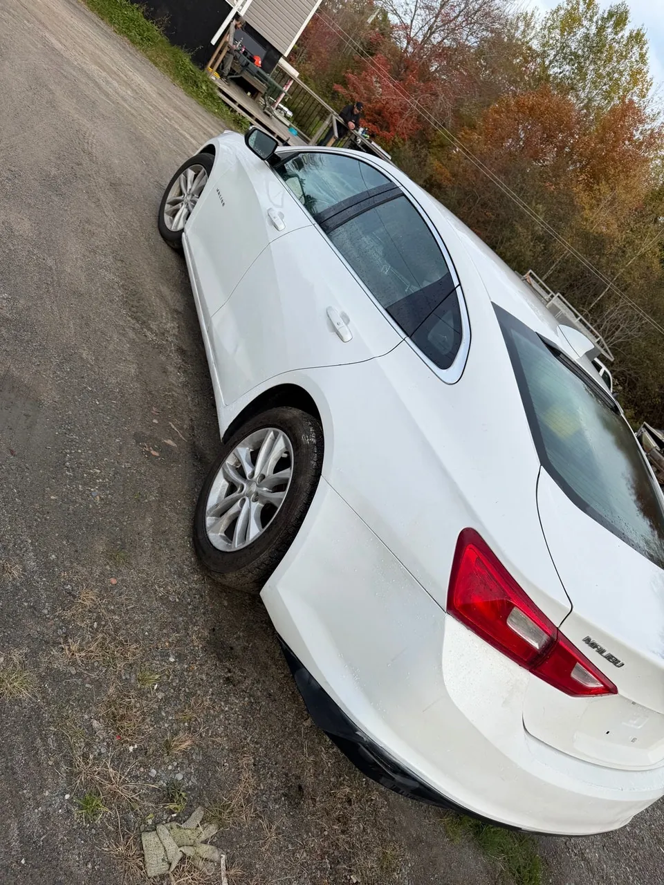 Chevrolet Malibu 2018 photo 2