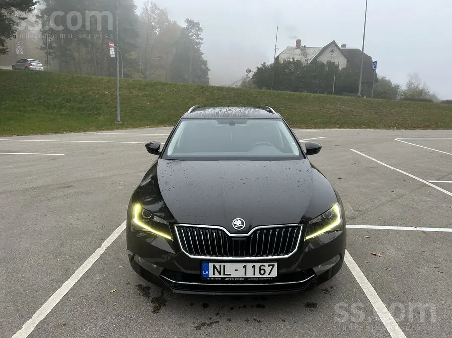 Skoda Superb 2018 photo 4