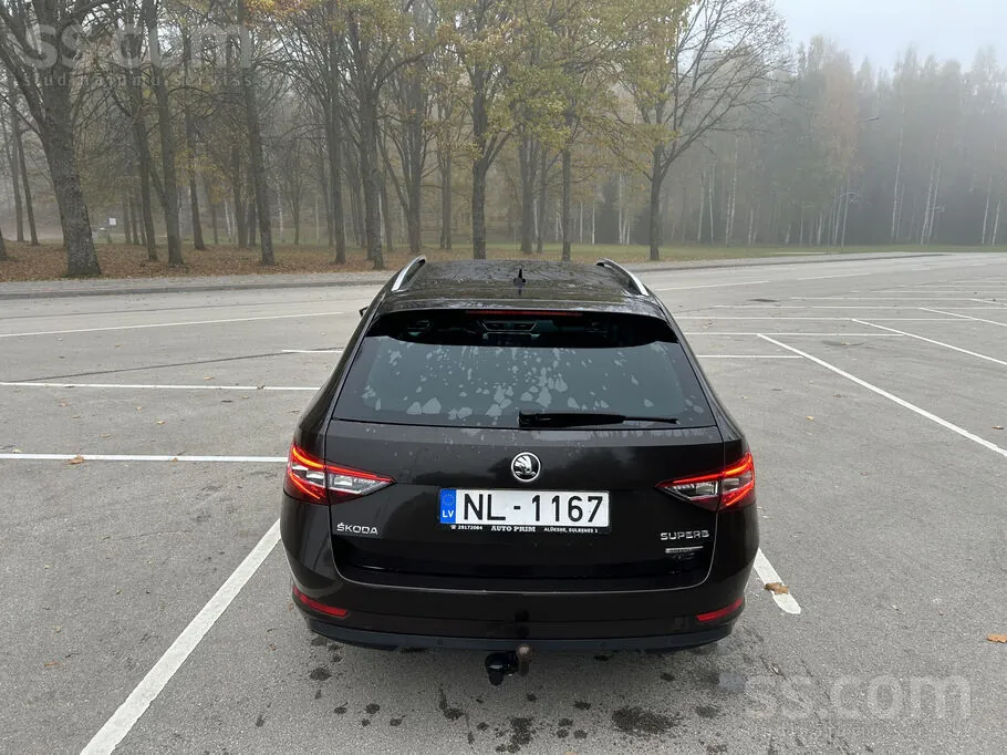 Skoda Superb 2018 photo 5