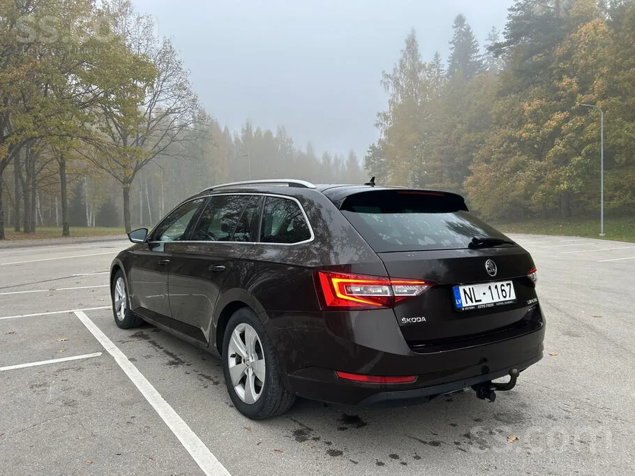 Skoda Superb 2018 photo 3
