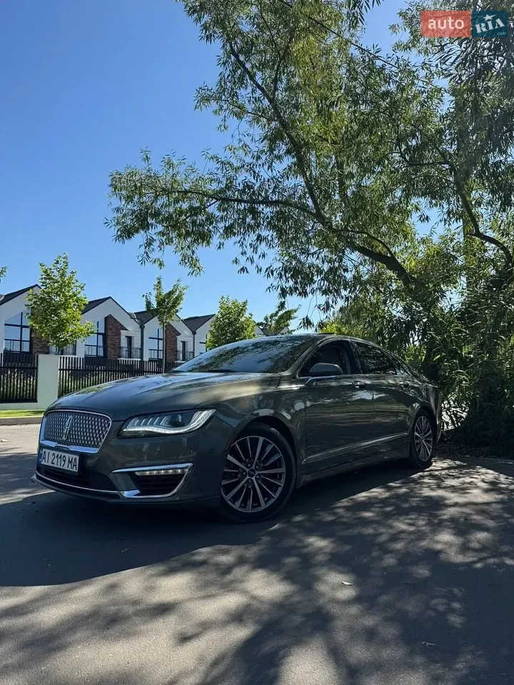 Lincoln Mkz