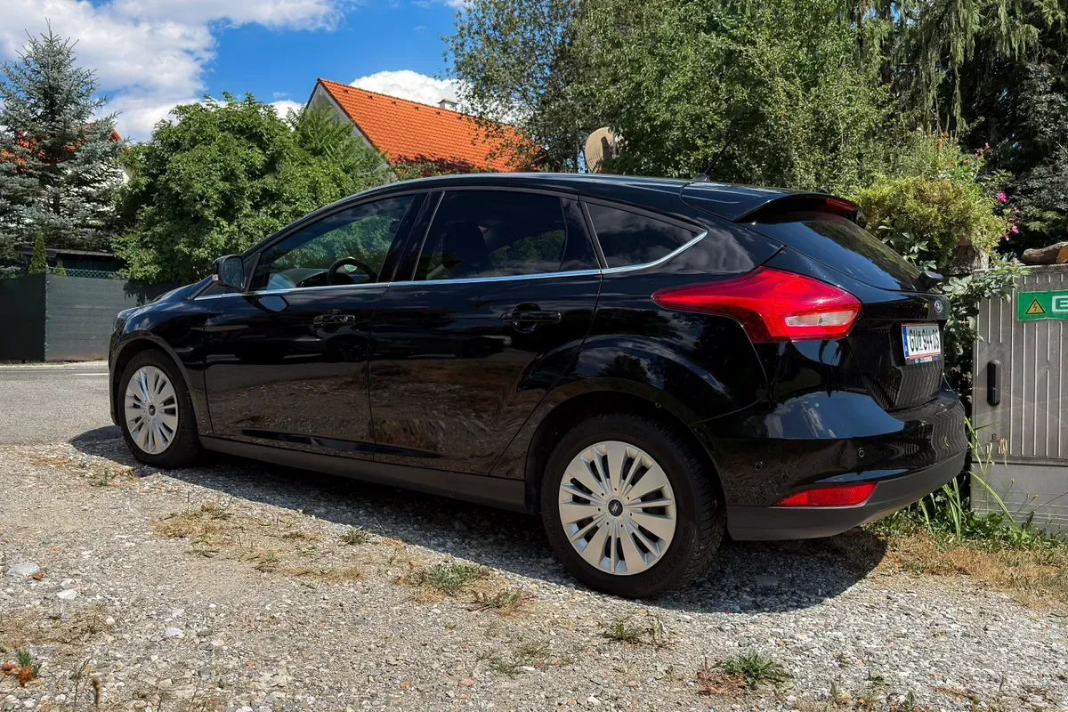Ford Focus 2018 photo 2