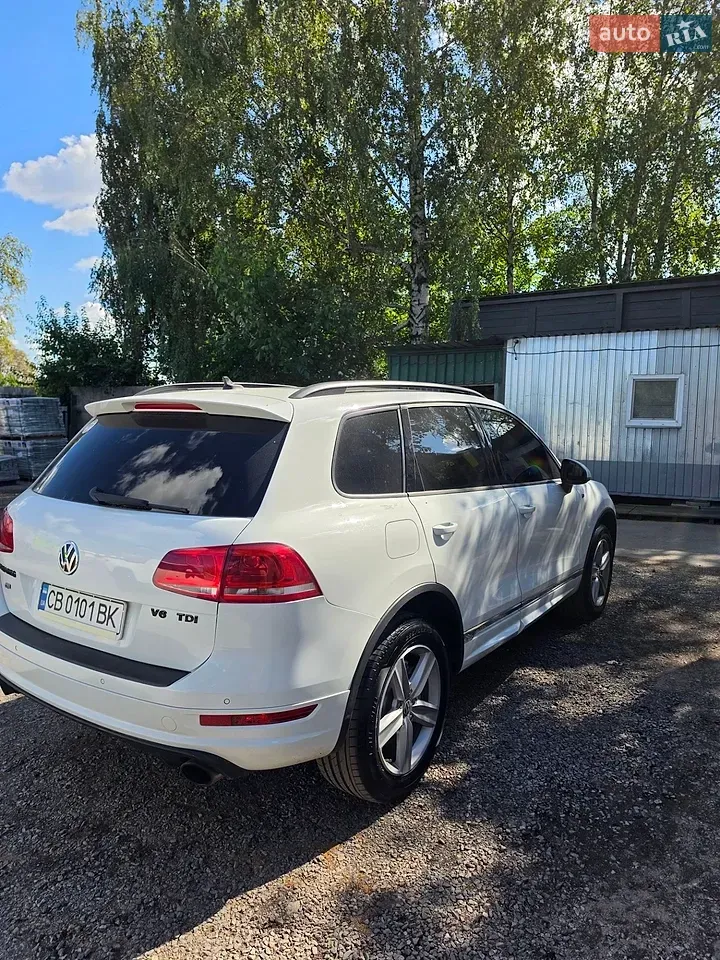 Volkswagen Touareg 2014 photo 2
